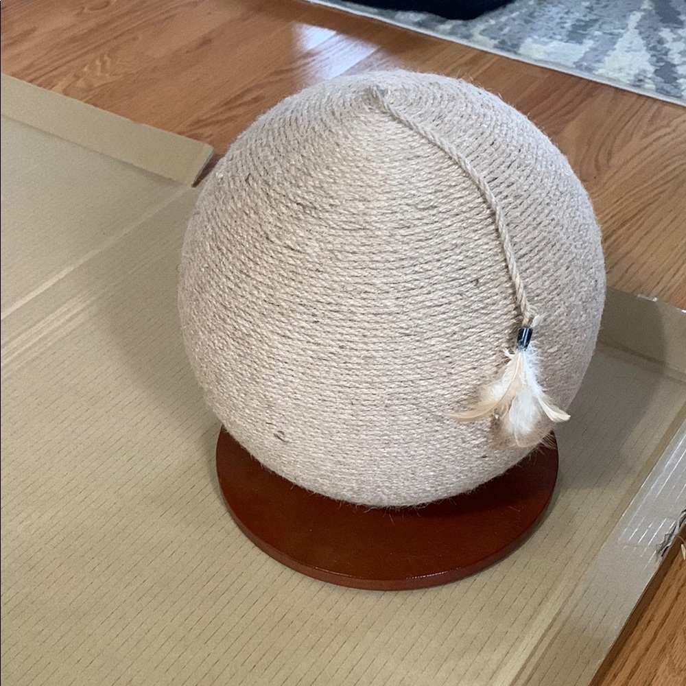 Cat Scratching Ball with Feather Toy